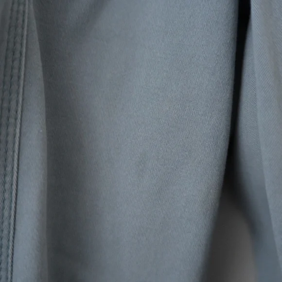 Hollister Women’s Light Gray Low-Rise Baggy Cargo Pants Sz 4R - Picture 14 of 16